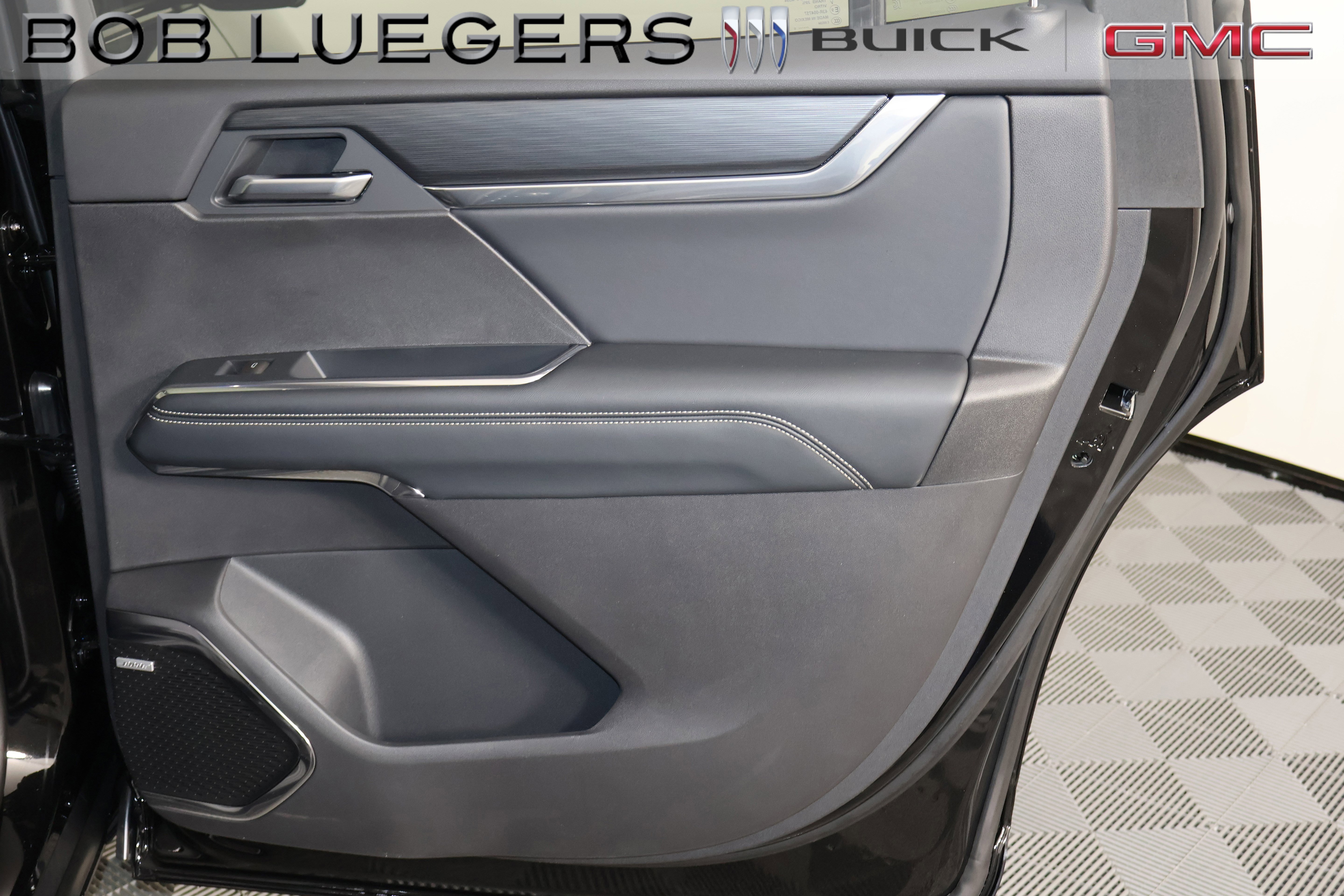 2026 GMC Acadia Elevation - Photo 16