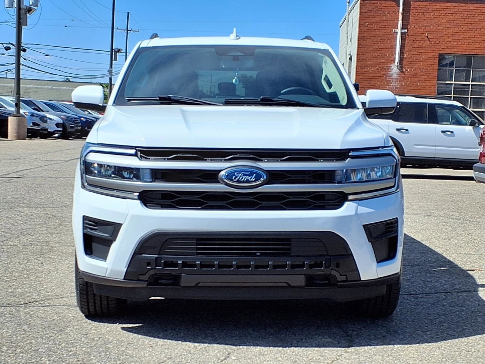 Certified Used 2023 Oxford White Ford XLT image 28