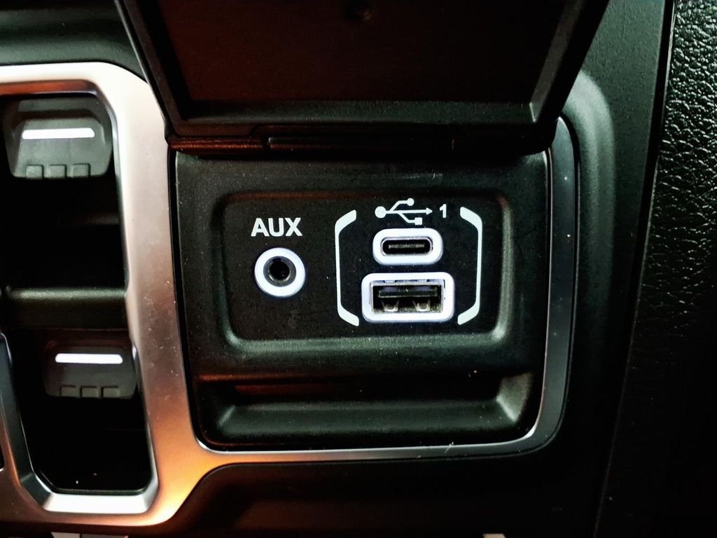 Used 2023 Gray Jeep Rubicon image 25
