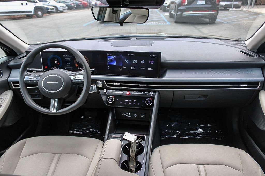 Certified Used 2025 Black Hyundai SEL image 13