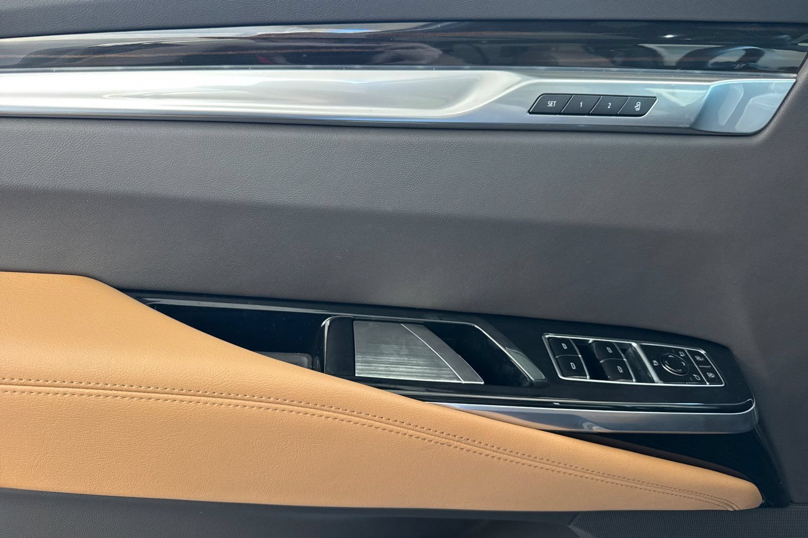 2026 Cadillac Escalade Luxury - Photo 11