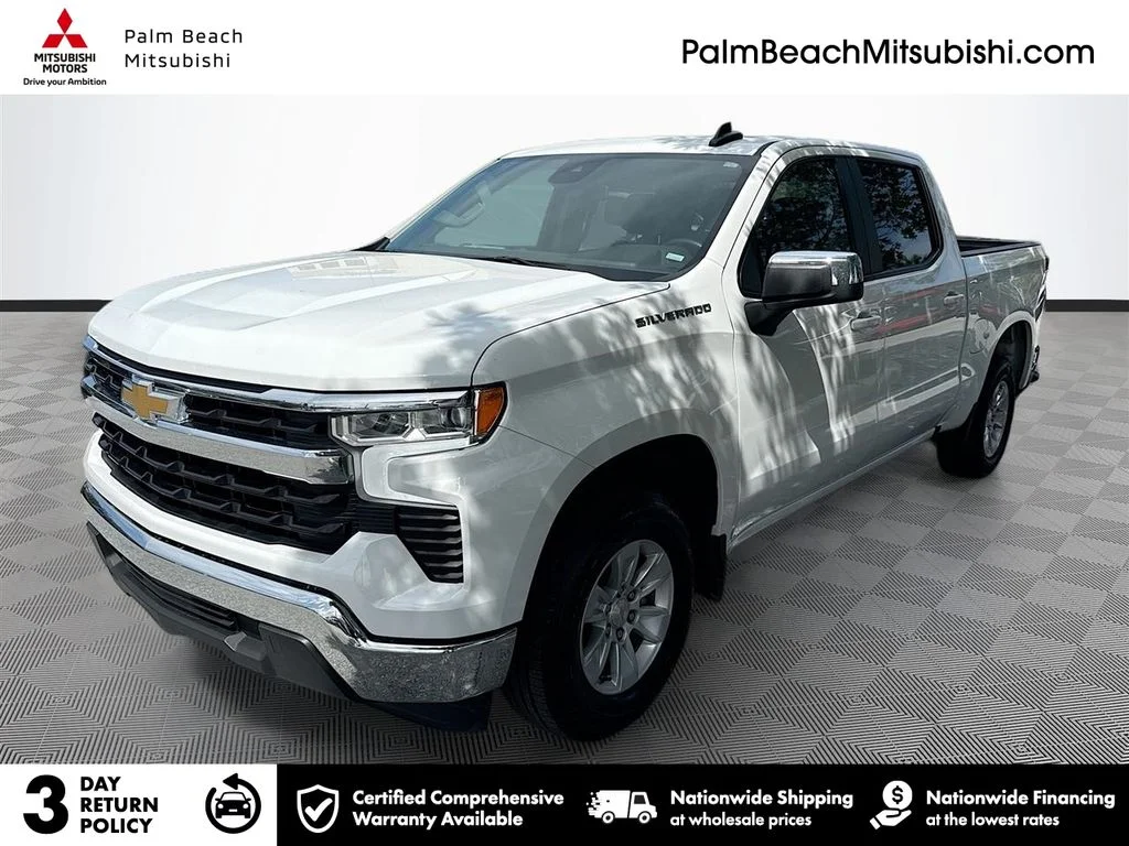 Used 2025 White Chevrolet LT image 1