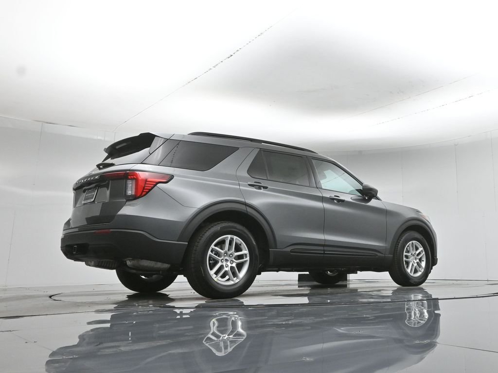 New 2026 Carbonized Gray Metallic Ford Active image 48