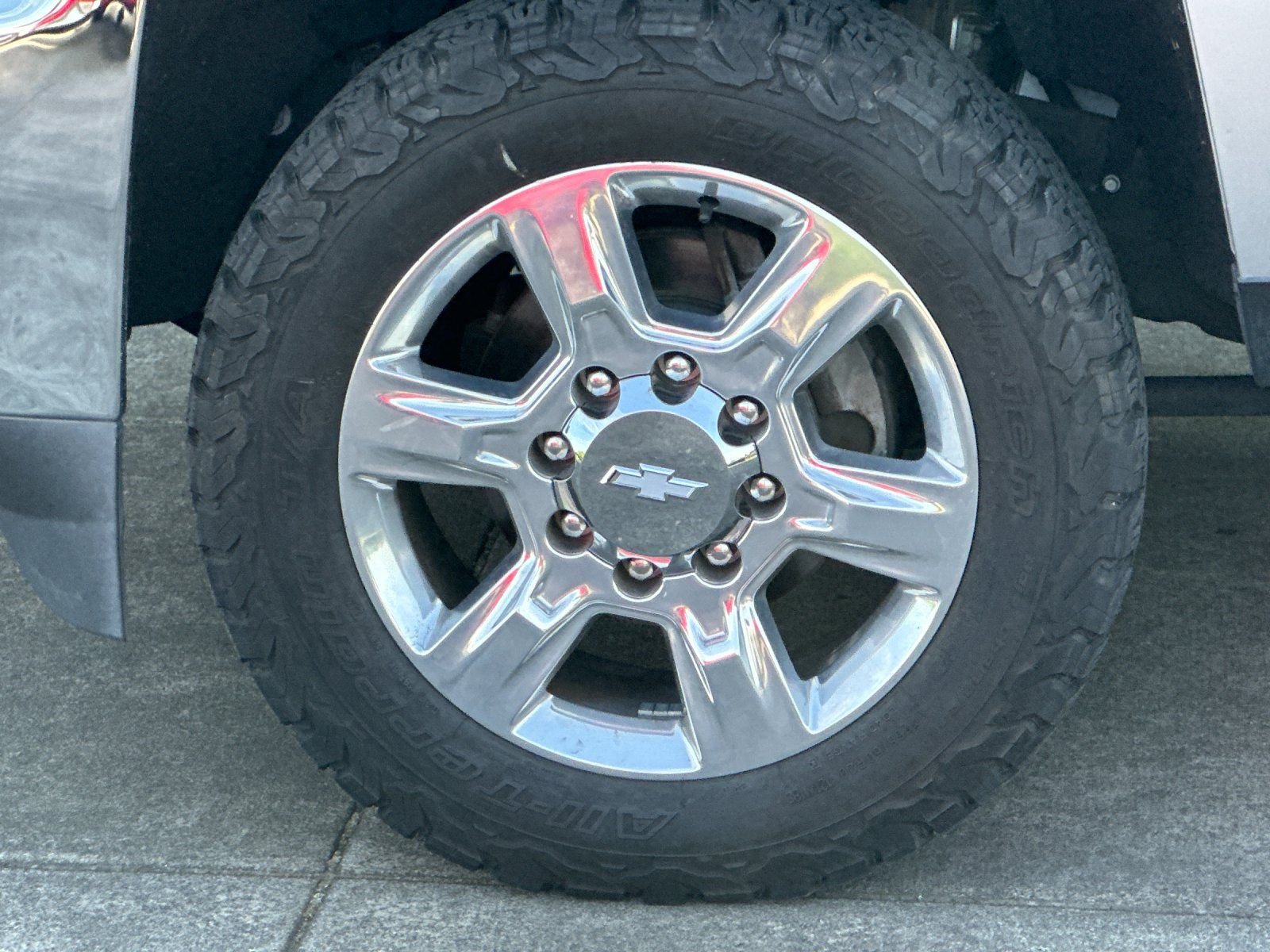Used 2018 Silver Ice Metallic Chevrolet LTZ image 22