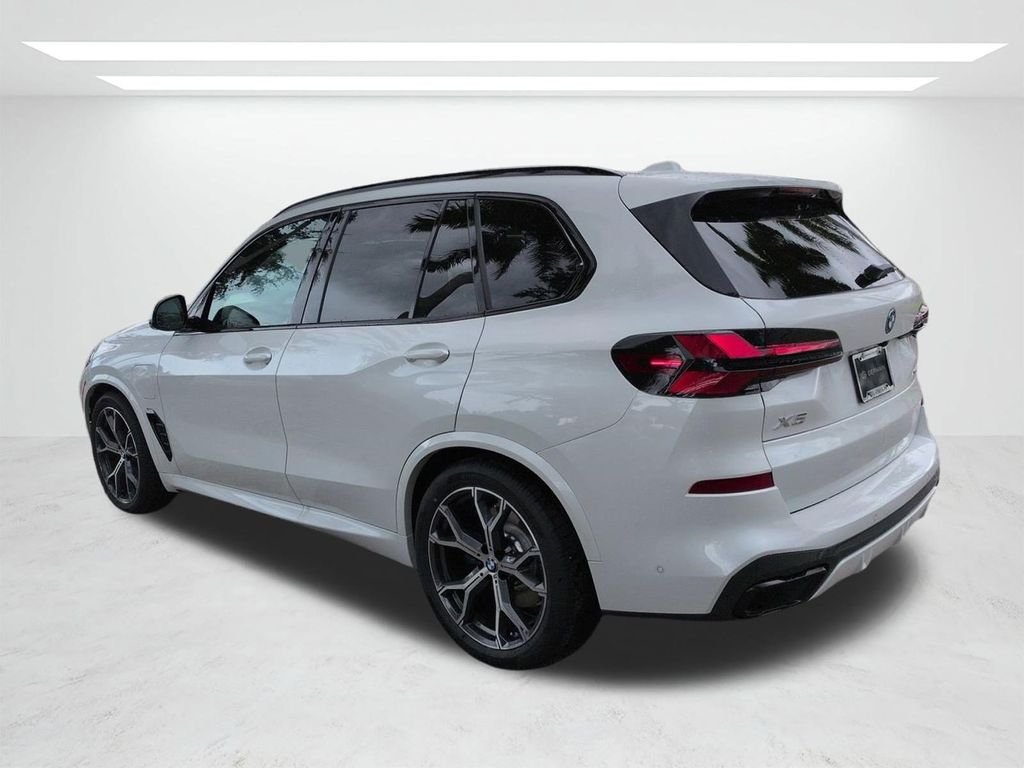 New 2026 Mineral White Metallic BMW xDrive50e image 6
