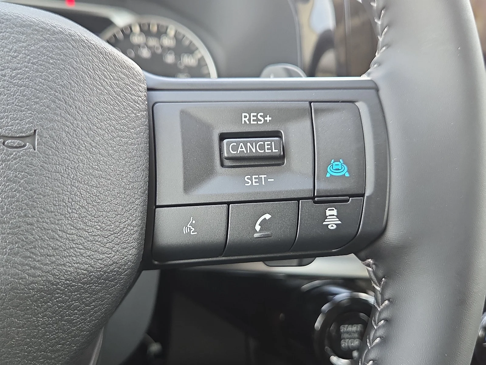 New 2026 QBE Everest WH Nissan SV Front-Wheel Drive image 19