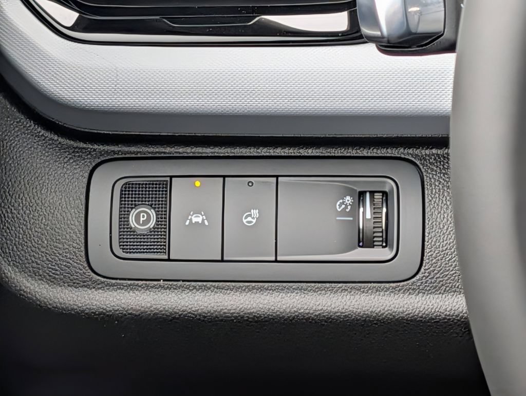 2027 Chevrolet Bolt RS - Photo 12