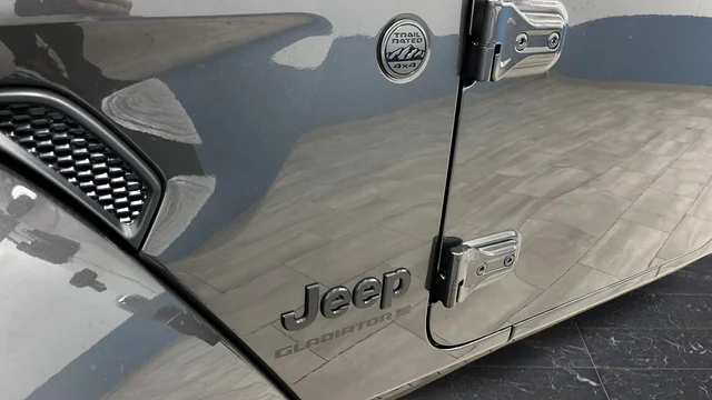 New 2026 Granite Crystal Metallic Clearcoat Jeep Sport S image 37