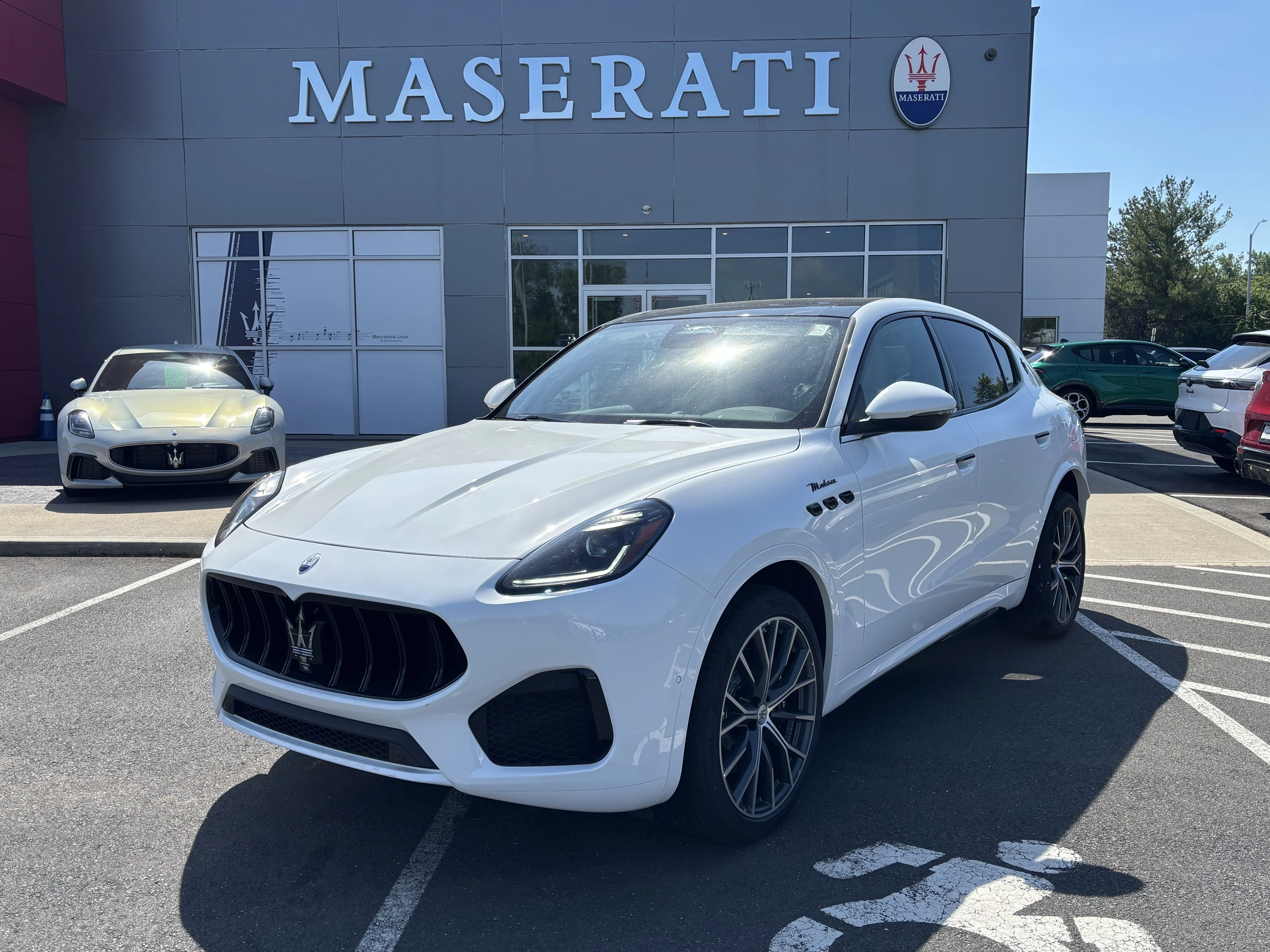 2026 Maserati Grecale Modena V6's photo