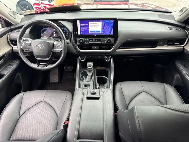 Used 2024 Red Toyota Platinum image 17