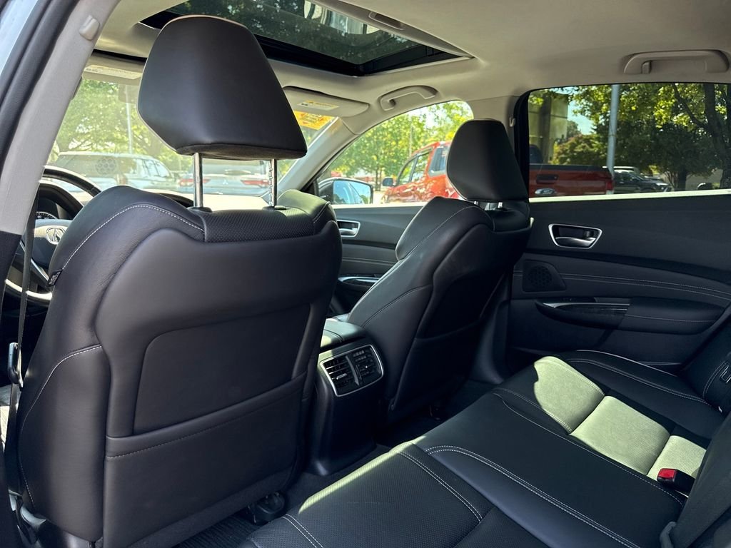 Used 2020 Silver Acura 3.5L Technology Pkg image 18