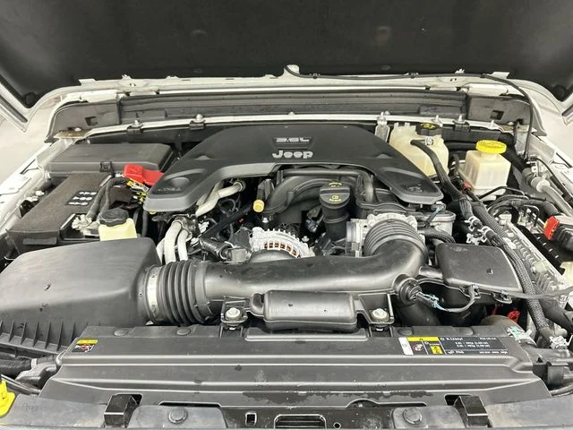 Used 2021 White Jeep Sport image 6
