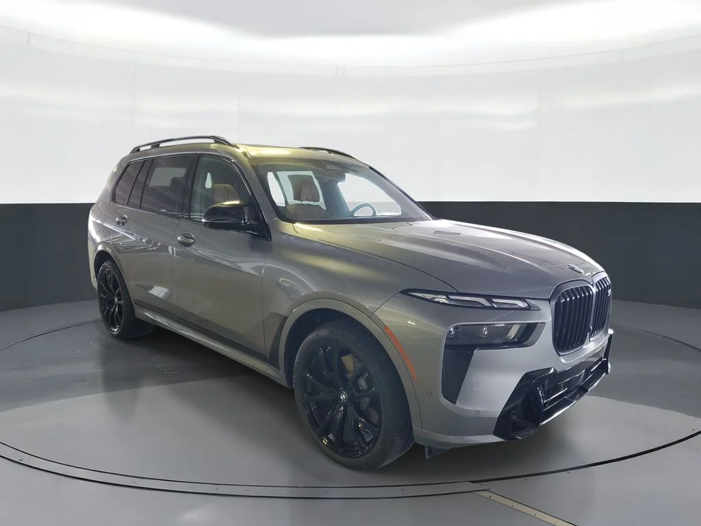New 2027 Skyscraper Grey Metallic BMW M60i image 2