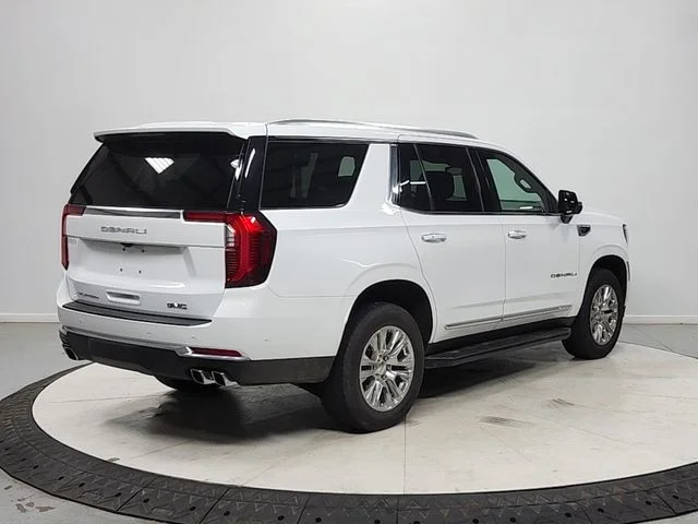 Used 2025 White GMC Denali image 7
