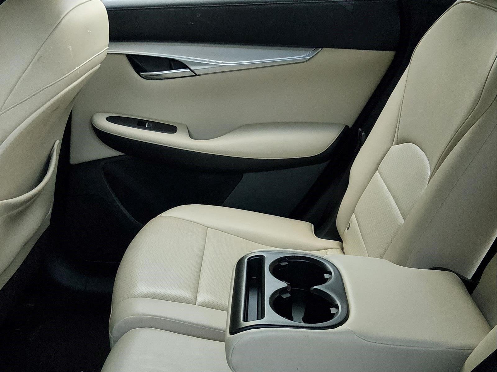 Used 2021 Majestic White INFINITI ESSENTIAL image 5