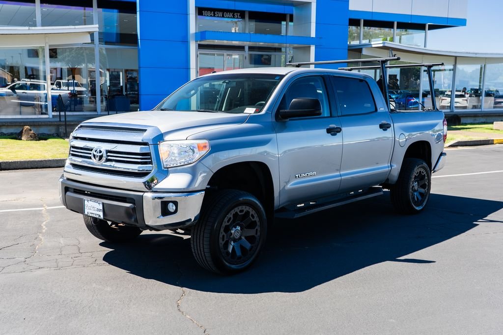 Used 2017 Silver Sky Metallic Toyota SR5 image 2