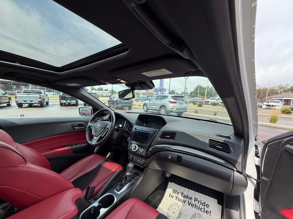Used 2021 White Acura Premium and A-SPEC Packages image 39