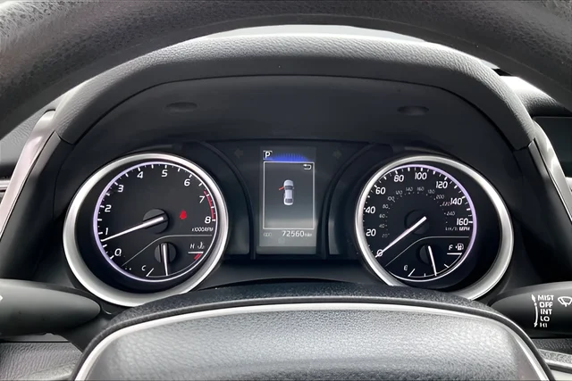 Used 2023 Silver Toyota LE image 12