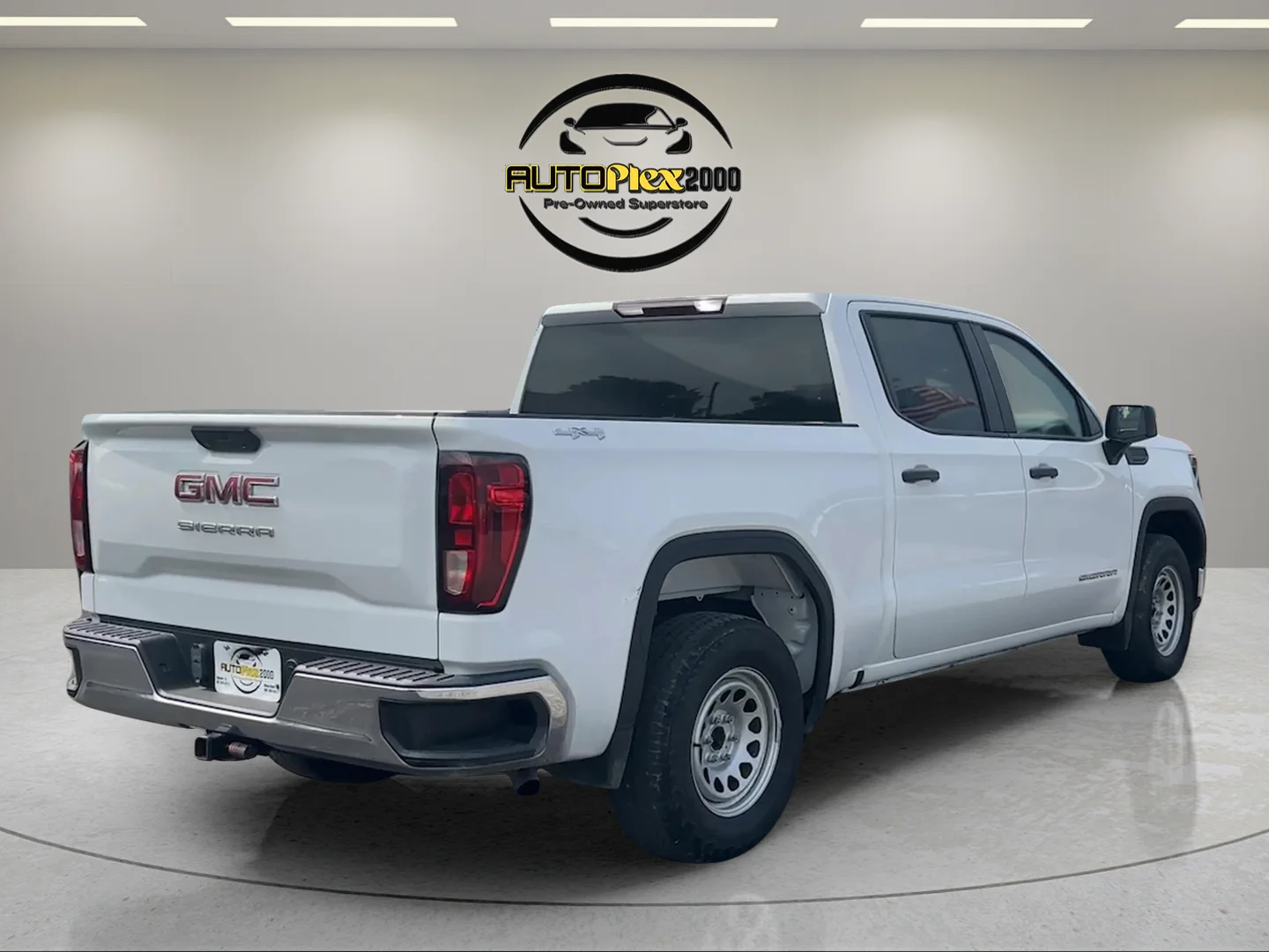 Used 2023 White GMC Pro image 7