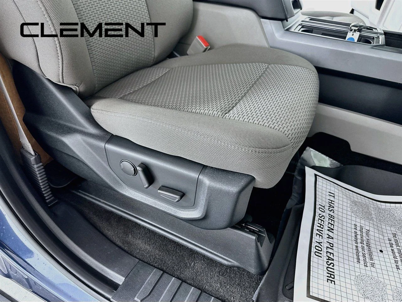 Used 2019 Blue Ford XLT image 32