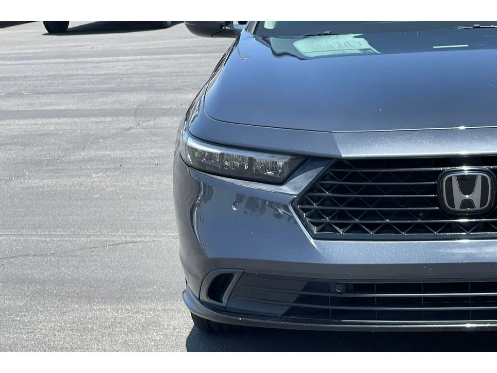 Used 2023 Meteorite Gray Metallic Honda EX-L image 18