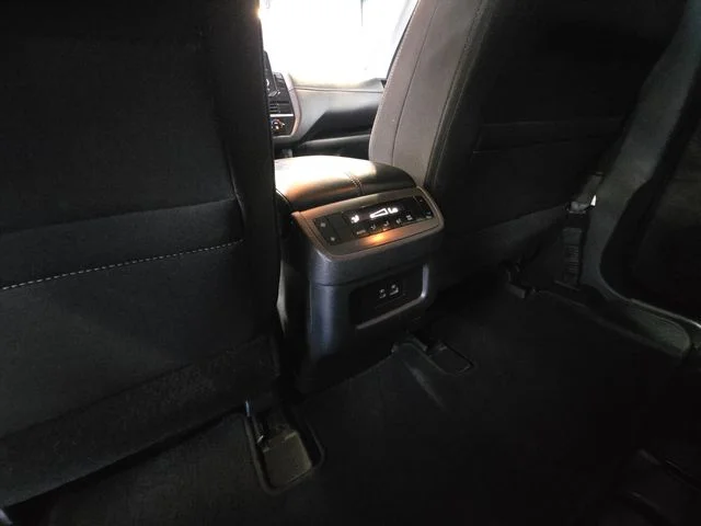 Used 2025 Silver Nissan SV image 28