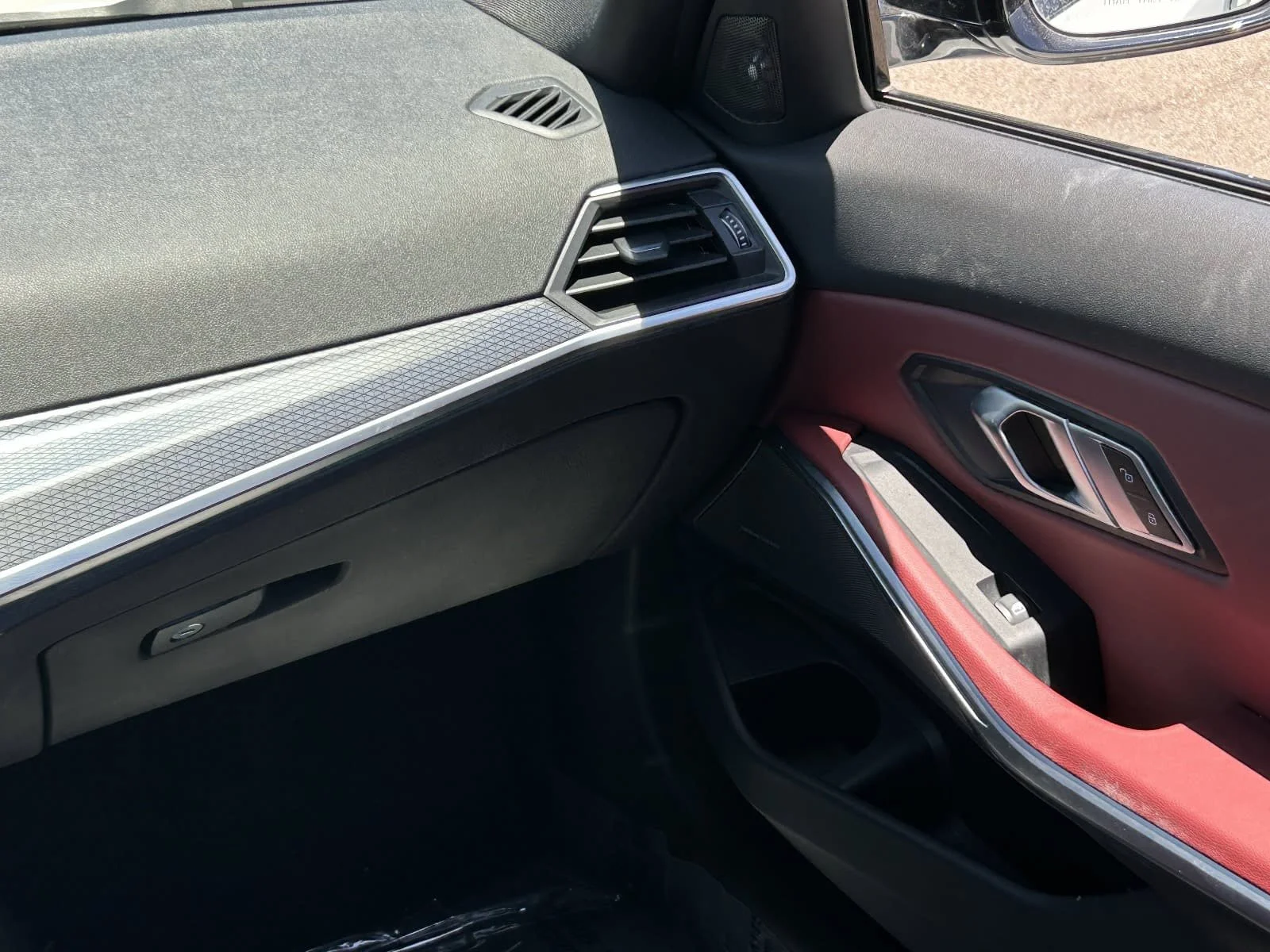 2023 BMW 3 Series 330i - Photo 22