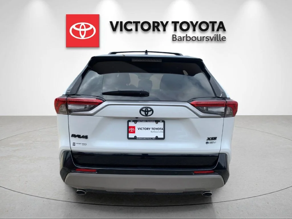 Used 2025 Beige Toyota XSE image 4