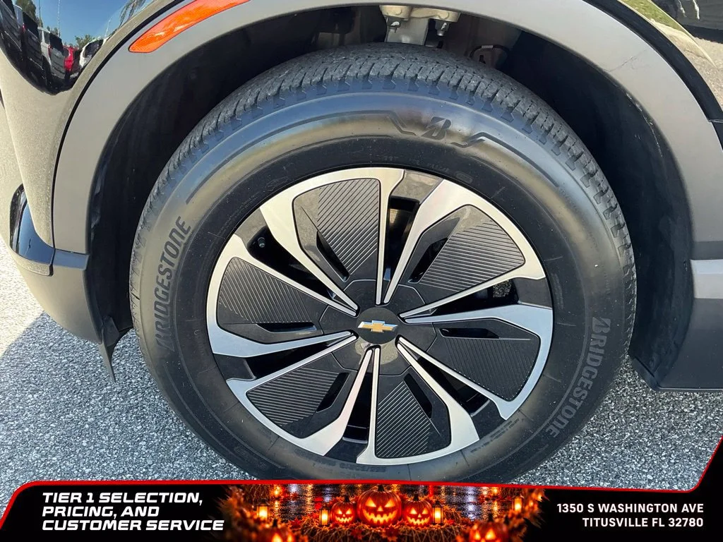 Used 2024 Black Chevrolet LT image 18