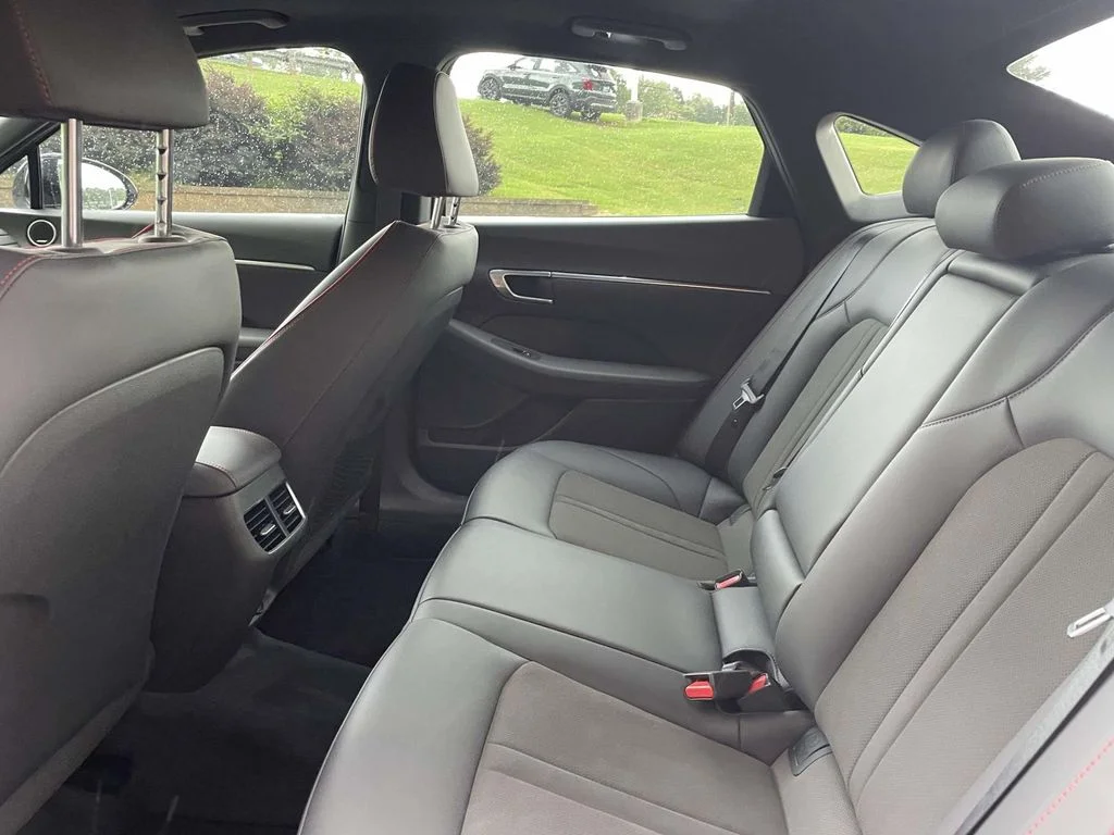 Used 2023 Silver Hyundai SEL Plus image 11