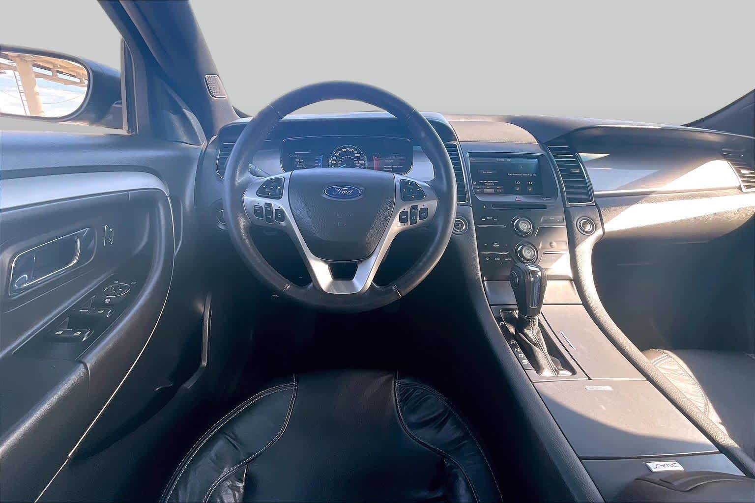 Pre-Owned 2015 Ford Taurus SEL