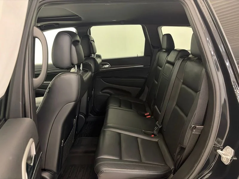 Used 2022 Black Jeep Limited image 14