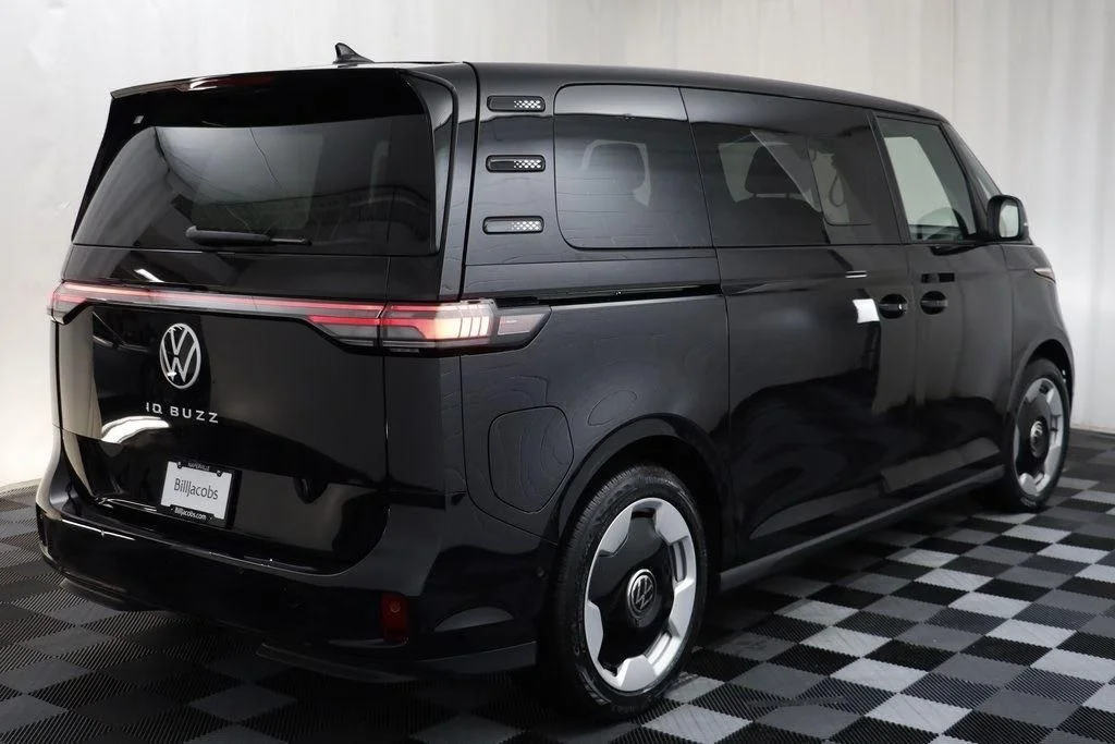 2025 Volkswagen ID. Buzz Pro S - Photo 23