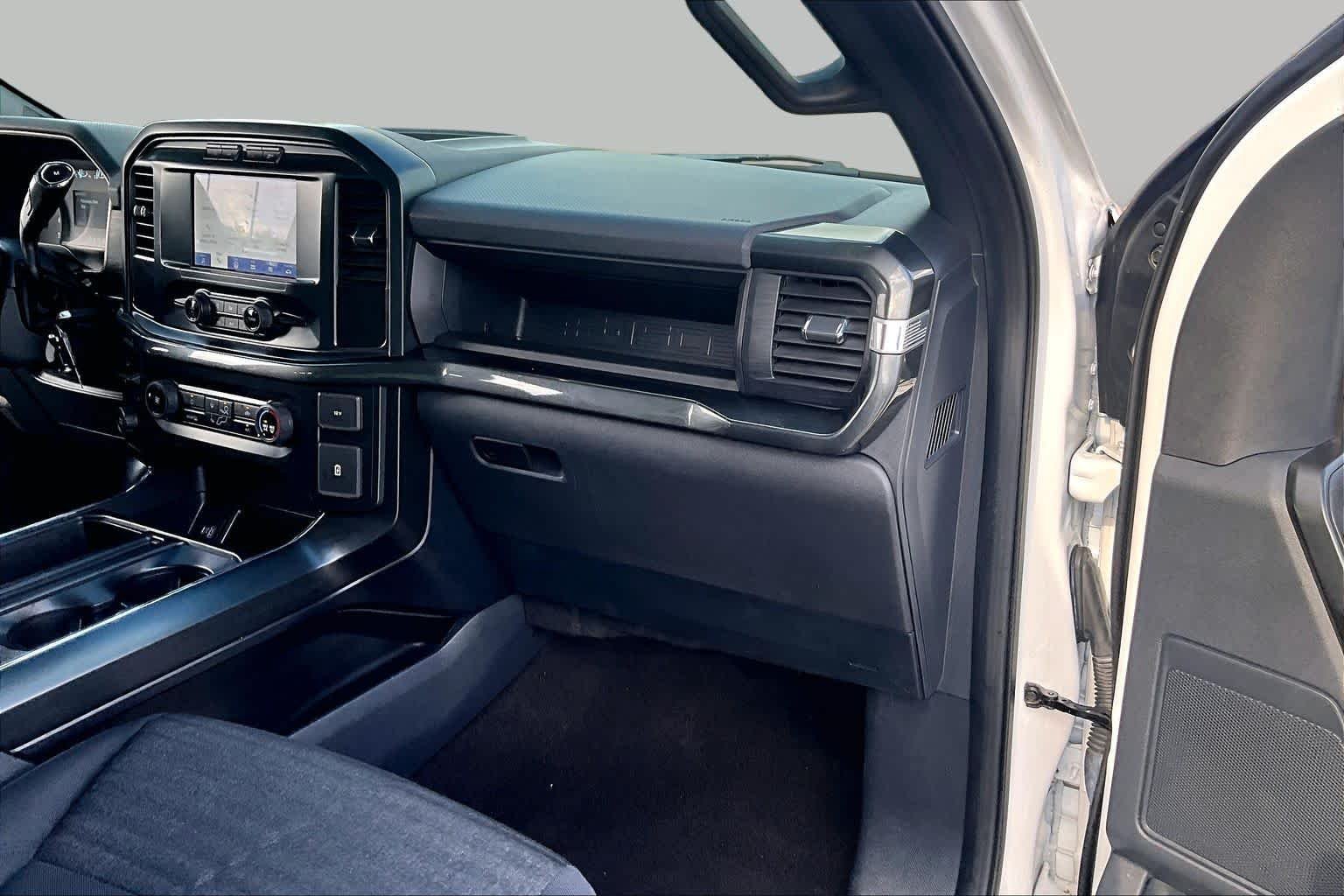 Used 2022 Oxford White Ford XL image 19