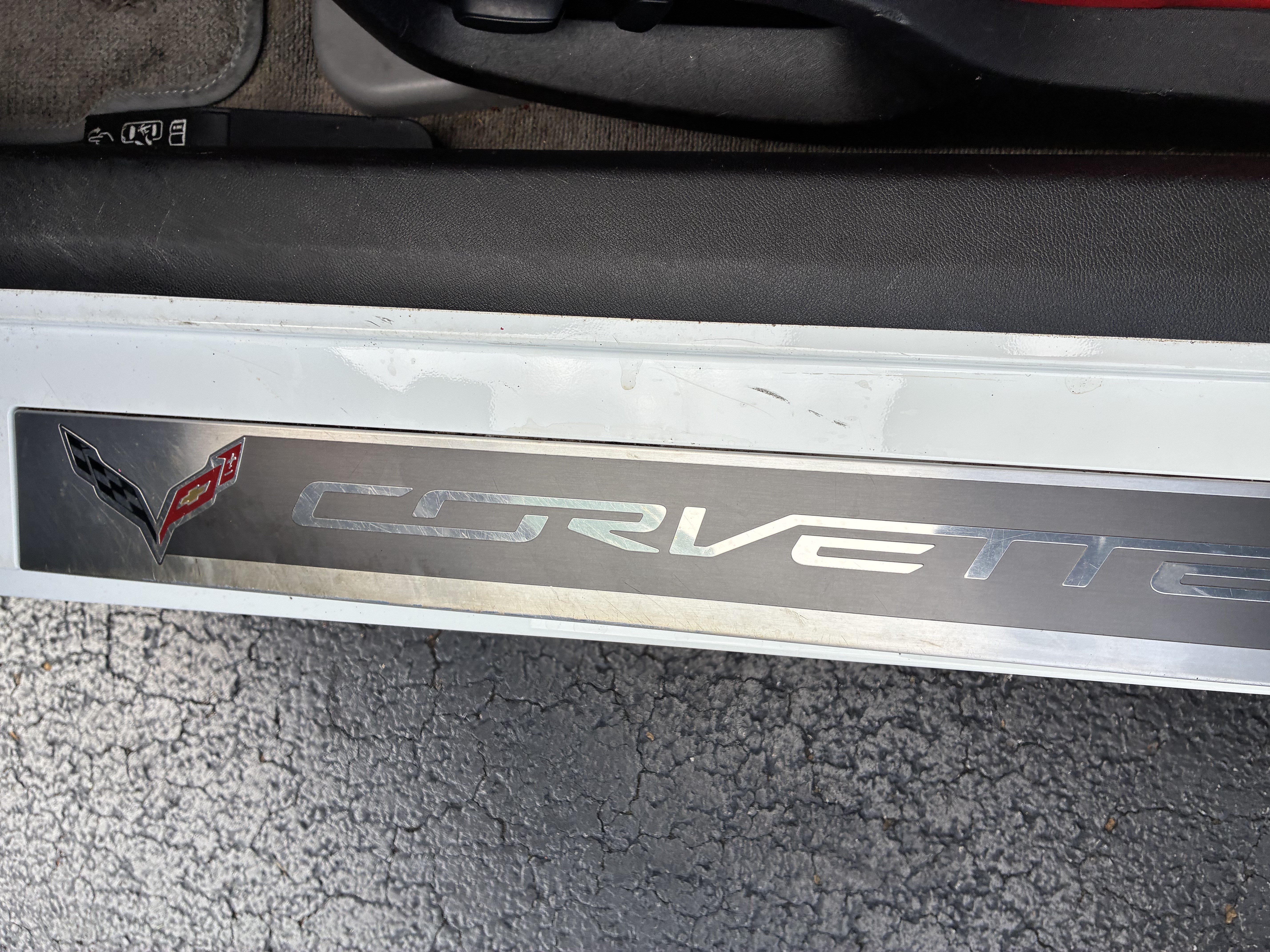 Used 2019 Arctic White Chevrolet 1LT image 18