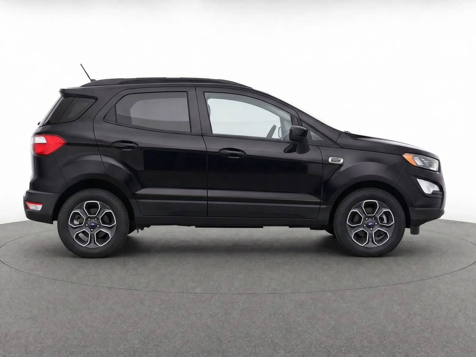 Used 2020 Shadow Black Ford S image 8