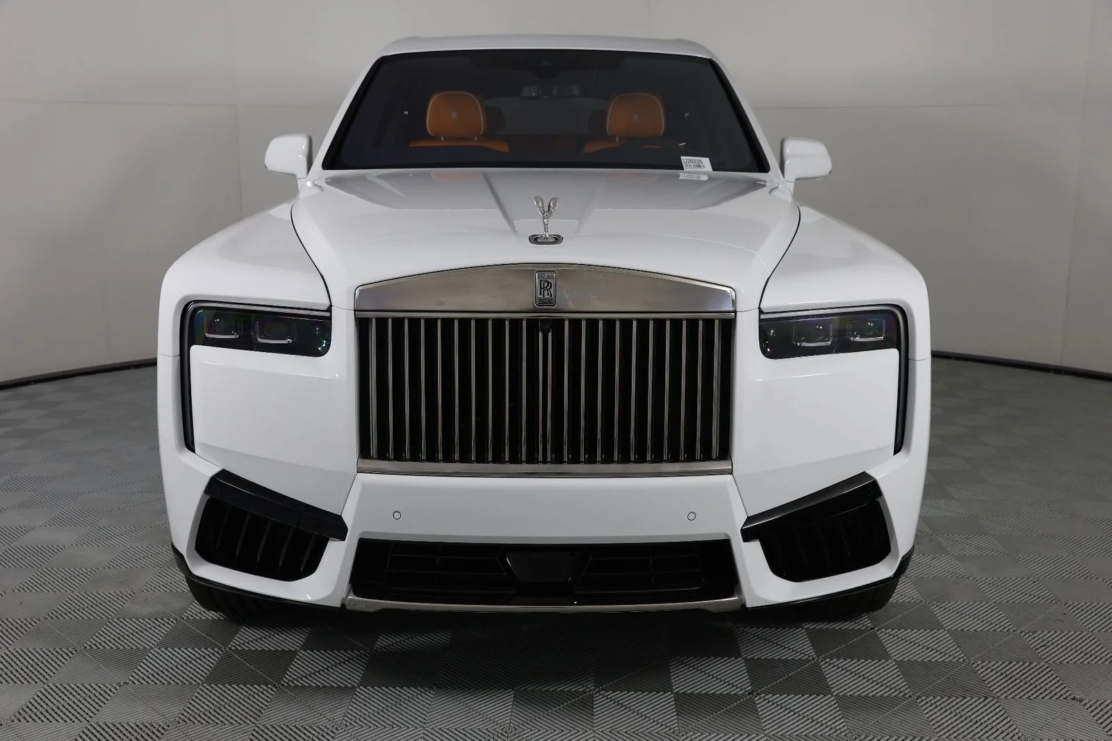 New 2026 Arctic White Rolls-Royce  image 10
