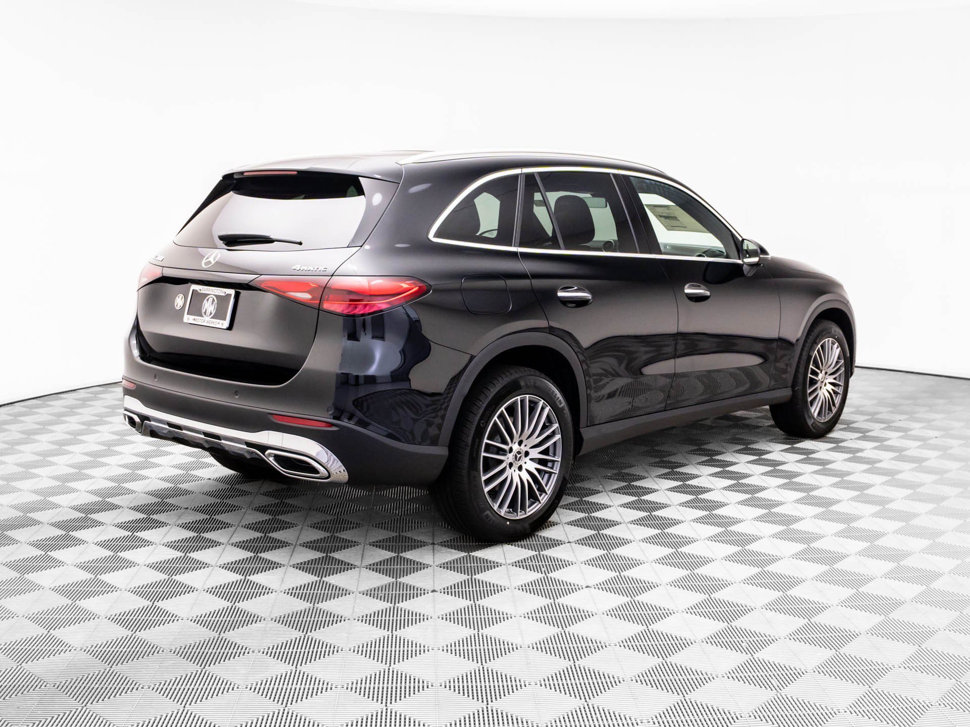 Used 2026 Black Mercedes-Benz GLC 300 image 6