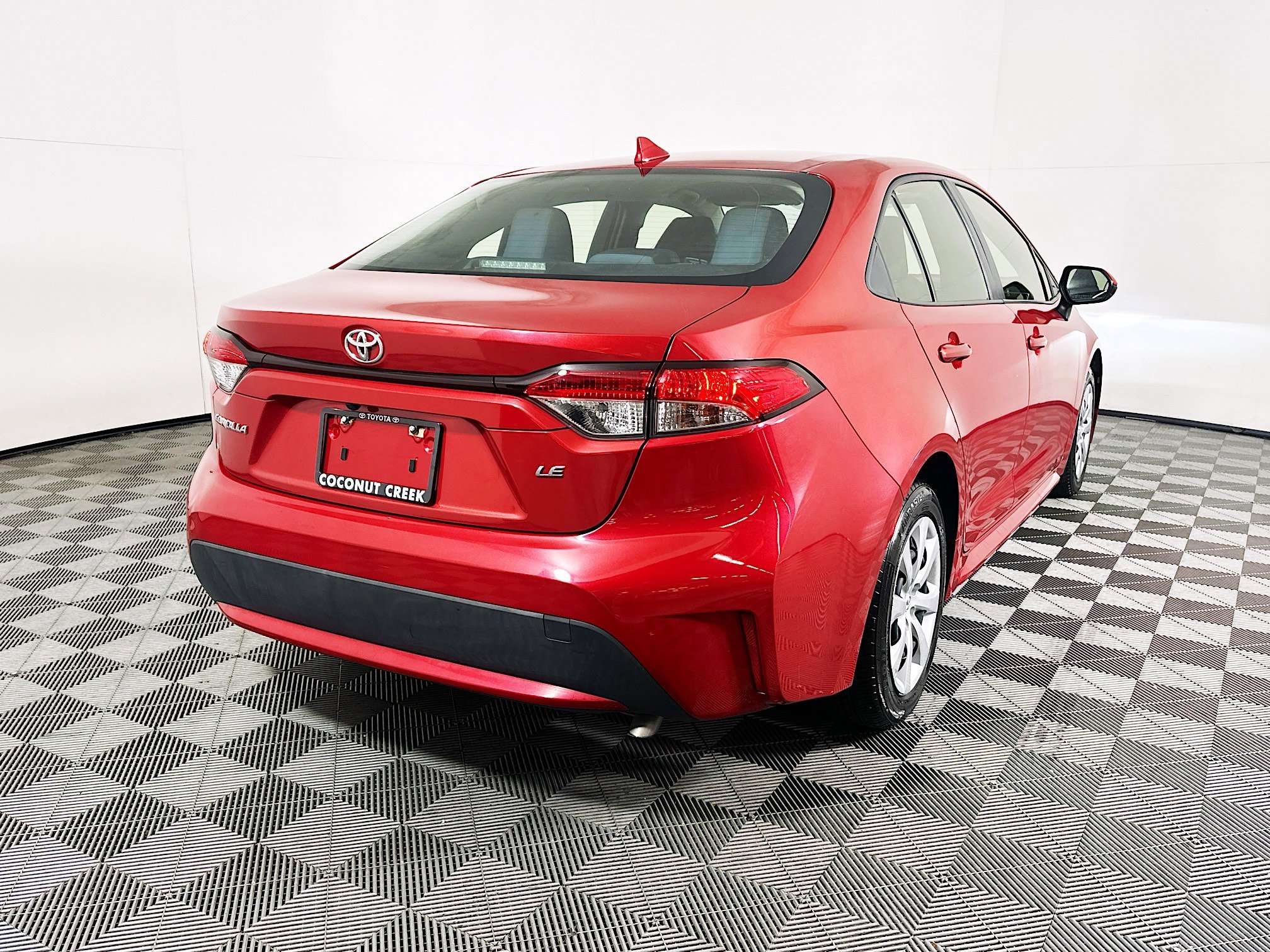 2020 Toyota Corolla thumbnail 5