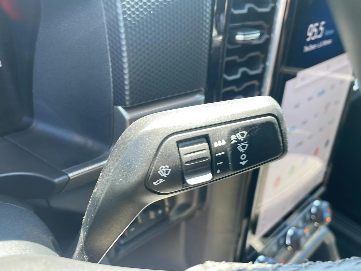 New 2026 Marsh Gray Ford XLT image 19