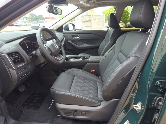 New 2026 Obsidian Nissan Platinum image 21