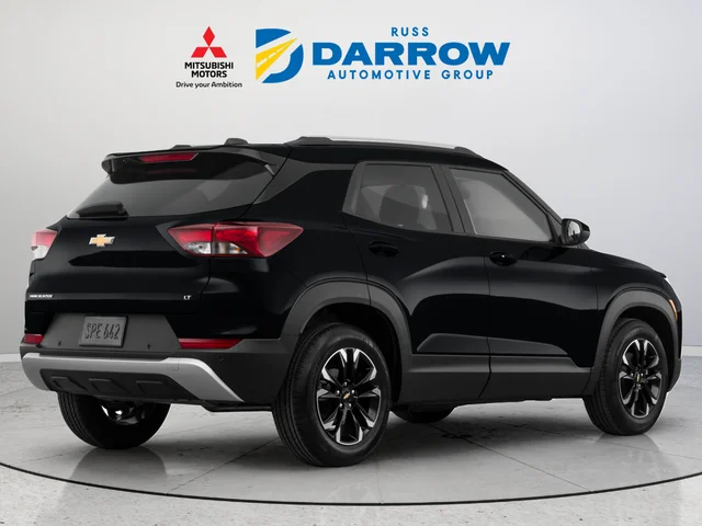 Used 2021 Black Chevrolet LT image 3