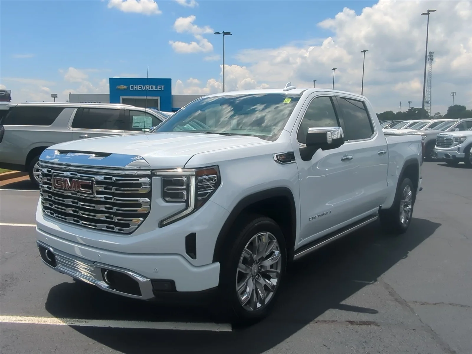 New 2026 Glacier White Tricoat GMC Denali image 28