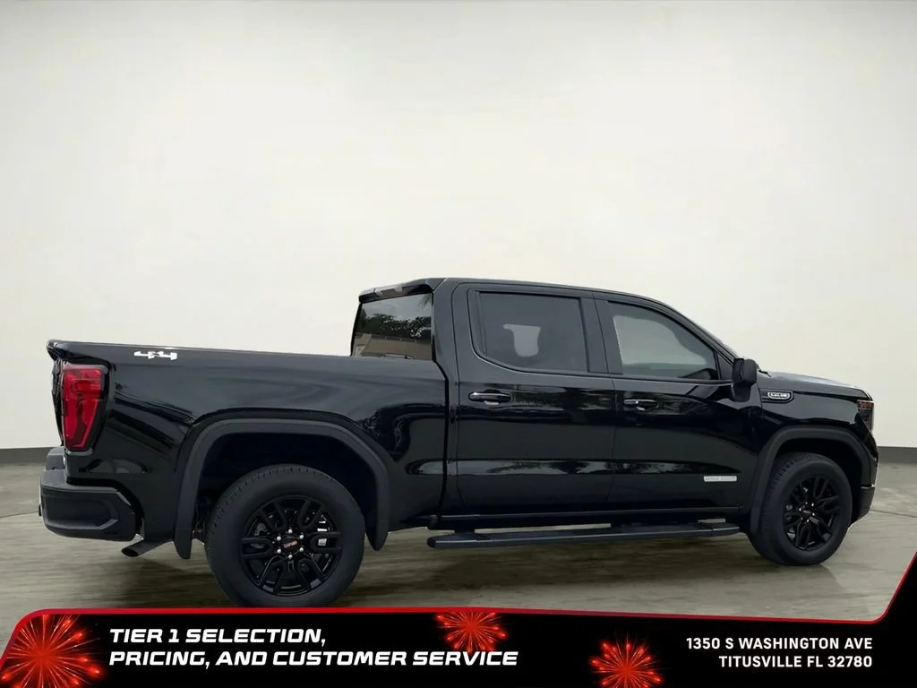 Used 2025 Onyx Black GMC Elevation image 14