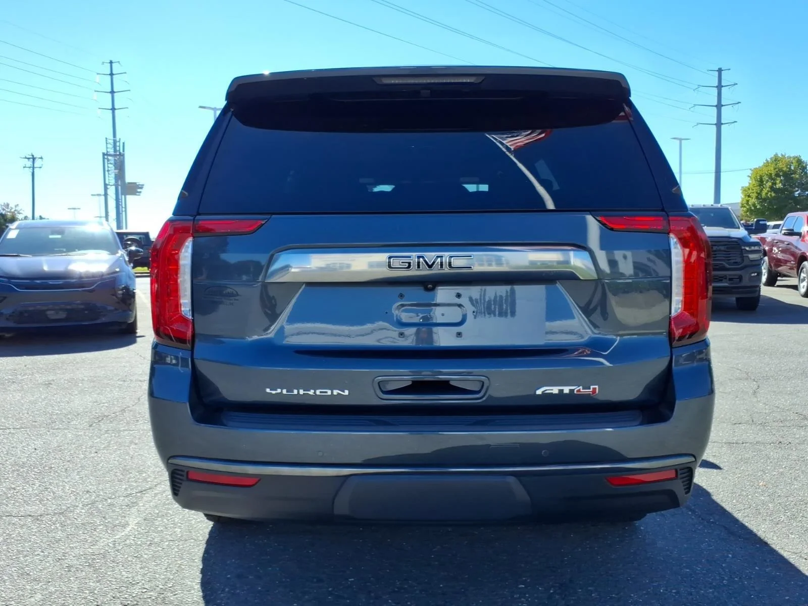 Used 2021 Dark Sky Metallic GMC AT4 image 16