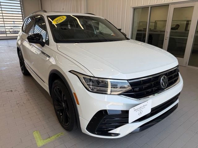 2023 Volkswagen Tiguan 2.0T SE R-Line Black