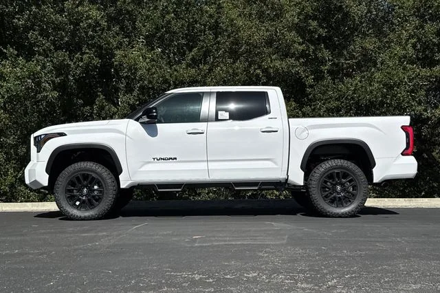 2026 Toyota Tundra Limited - Photo 7