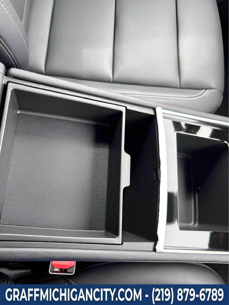 New 2027 Summit White Chevrolet LT image 27