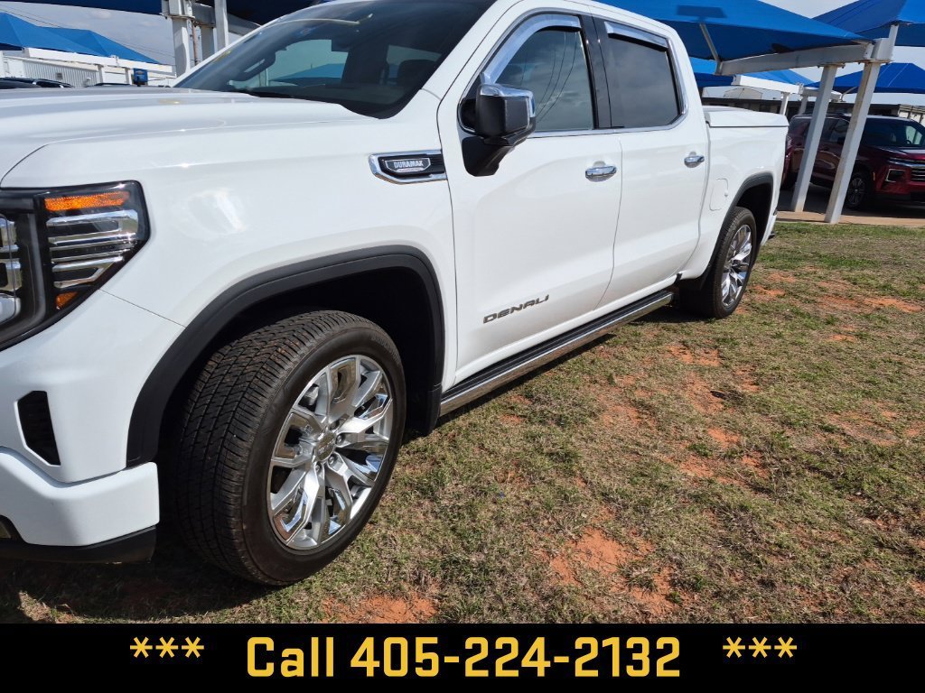 Used 2024 Summit White GMC Denali image 4