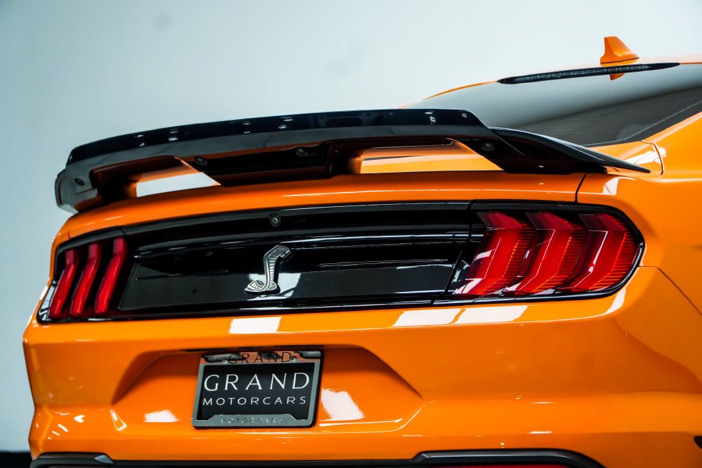 Used 2021 Orange Ford Shelby GT500 image 22